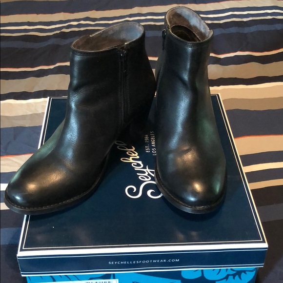 Seychelles Clavichord Booties - Picture 6 of 9